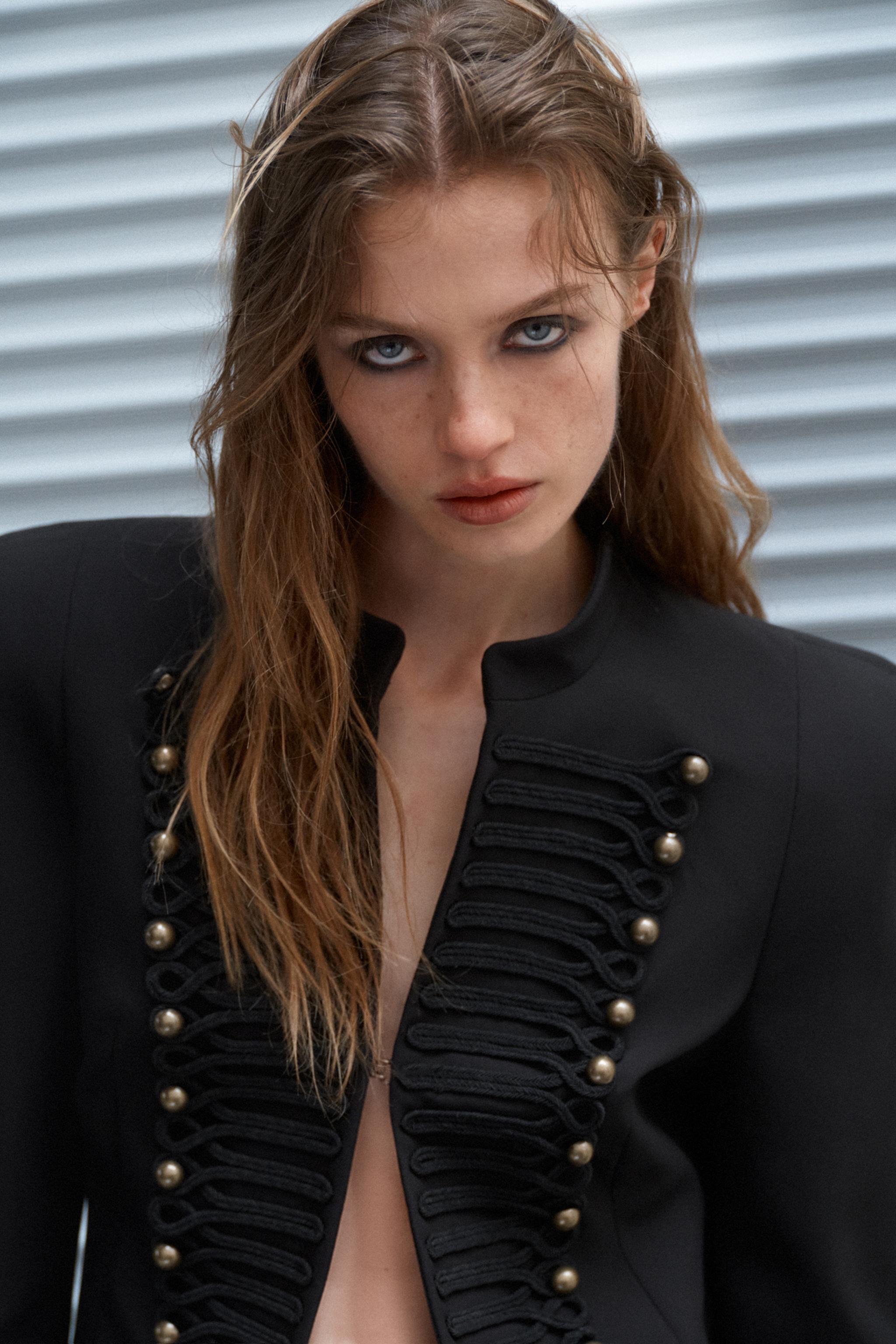 Valera | Fitted Blazer
