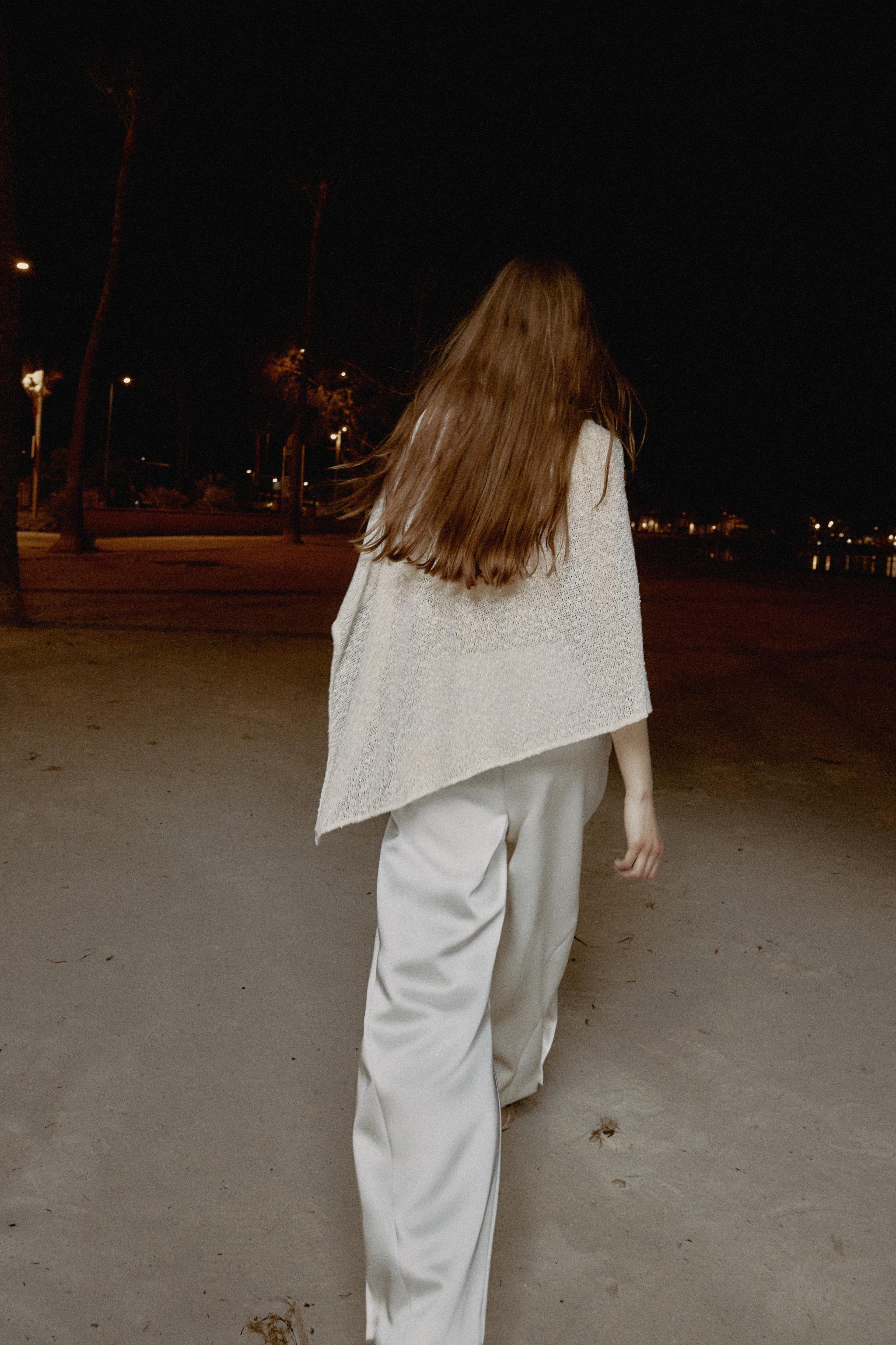 Althea | Asymmetric Cape