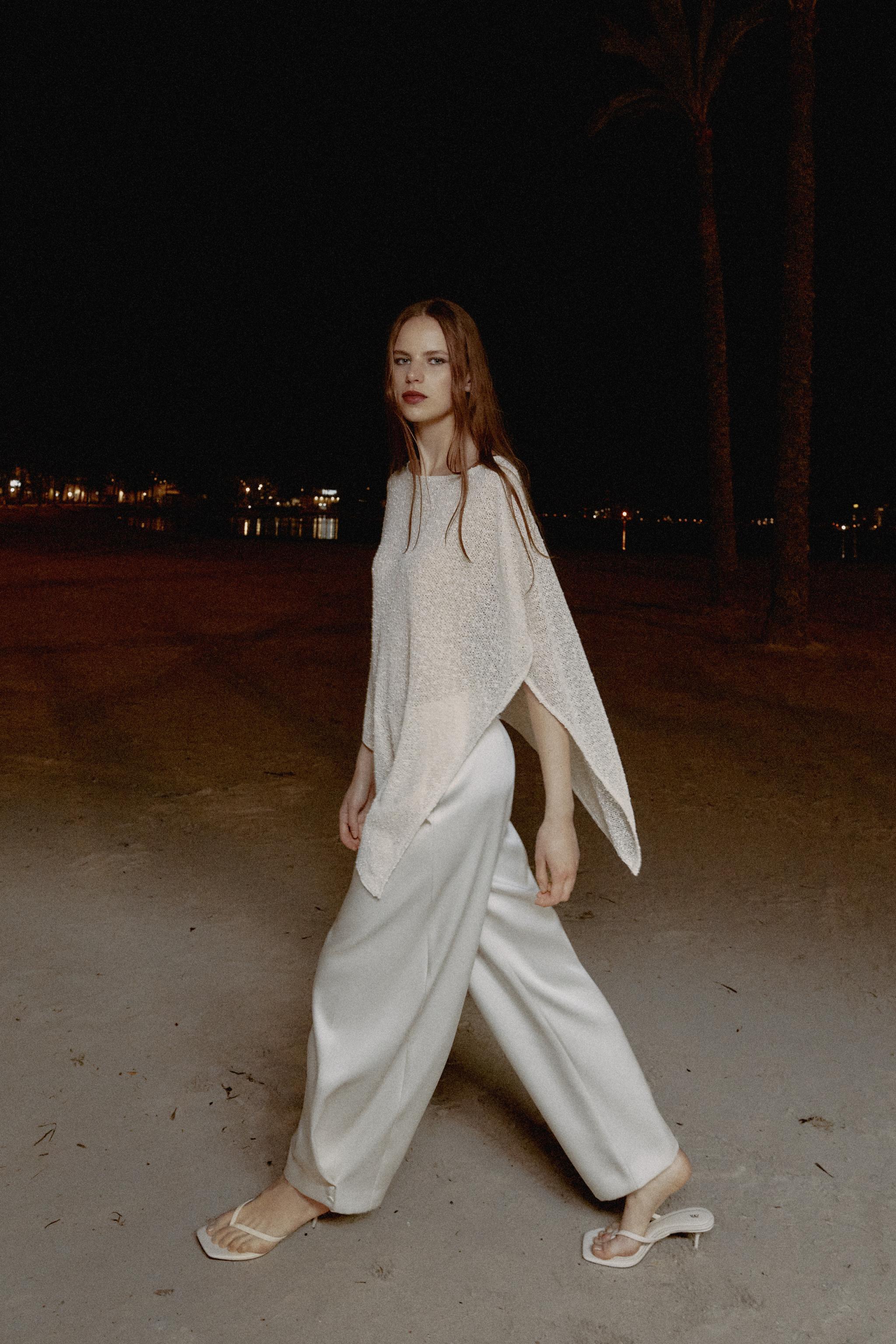 Althea | Asymmetric Cape