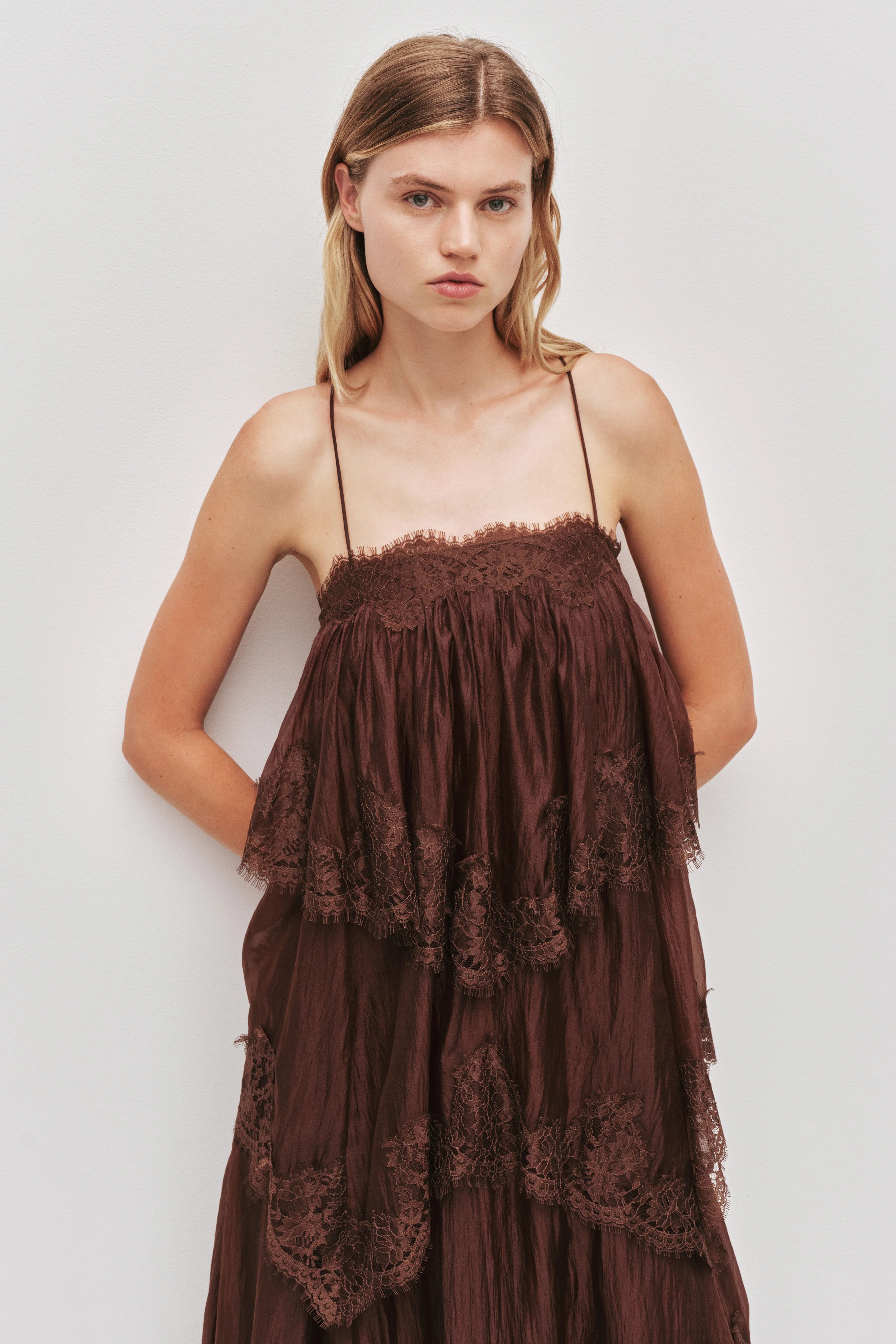 Althea | Lace Gown