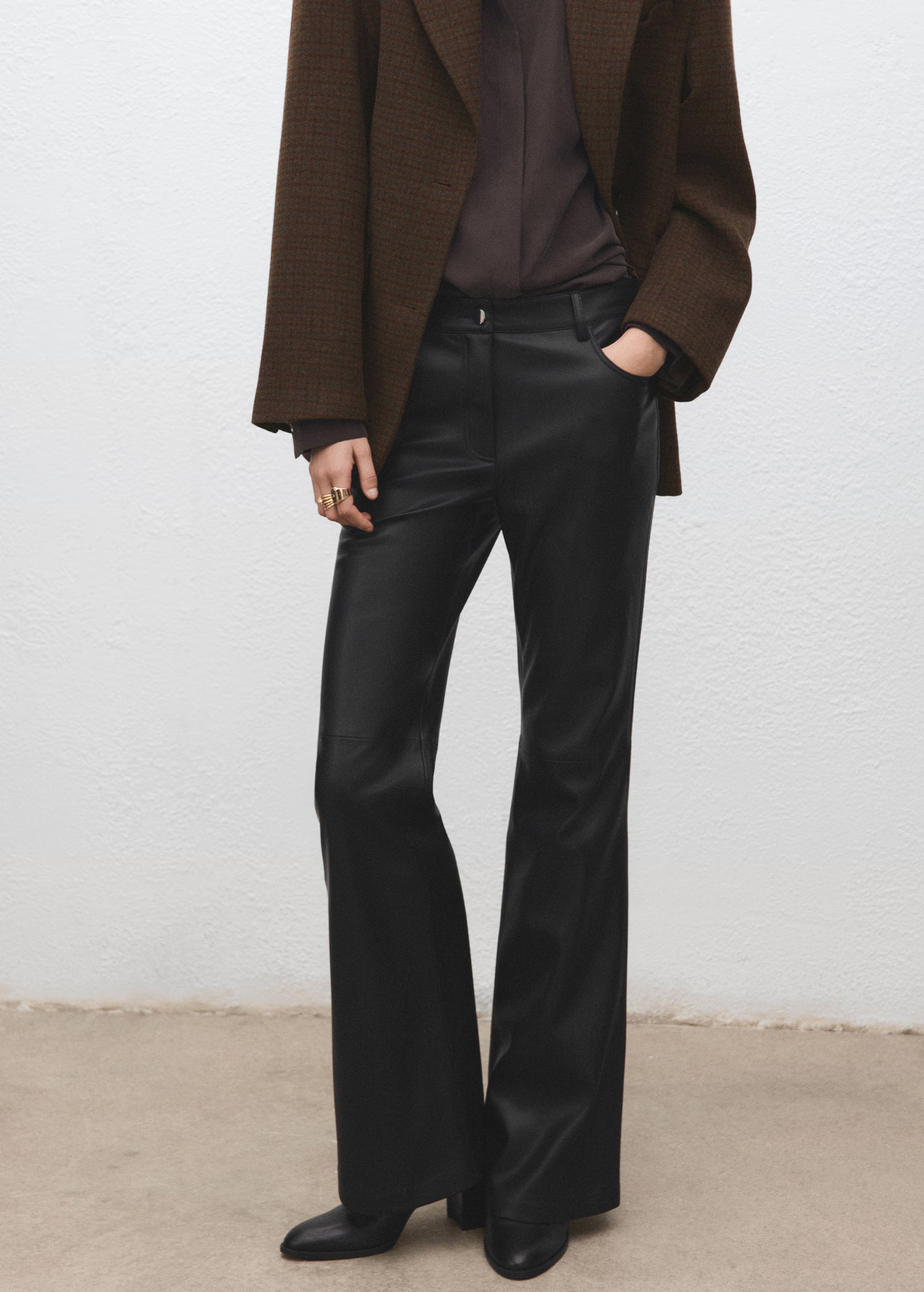 Kavelle | Leather Trousers