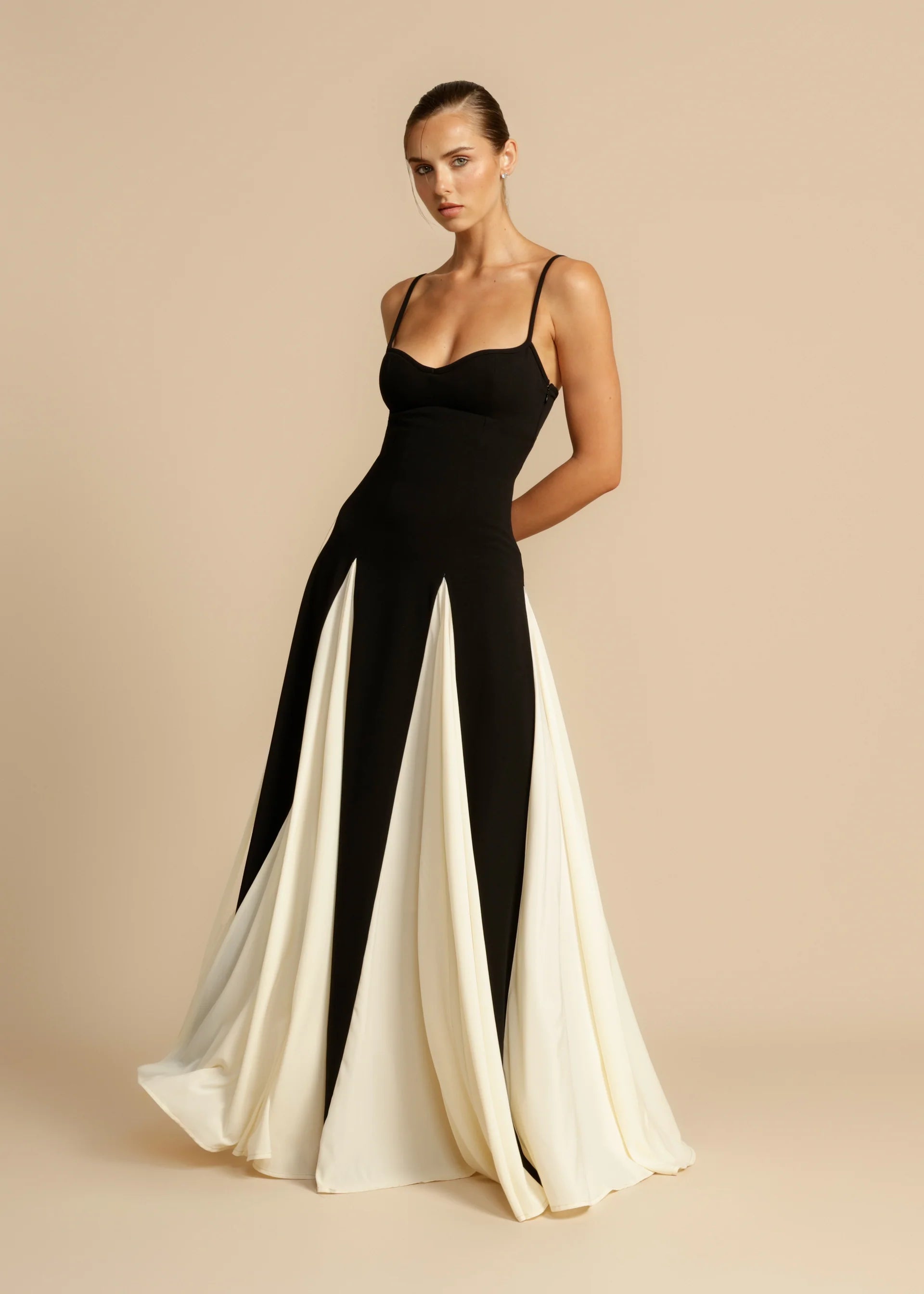 Aveline | Contrast Gown
