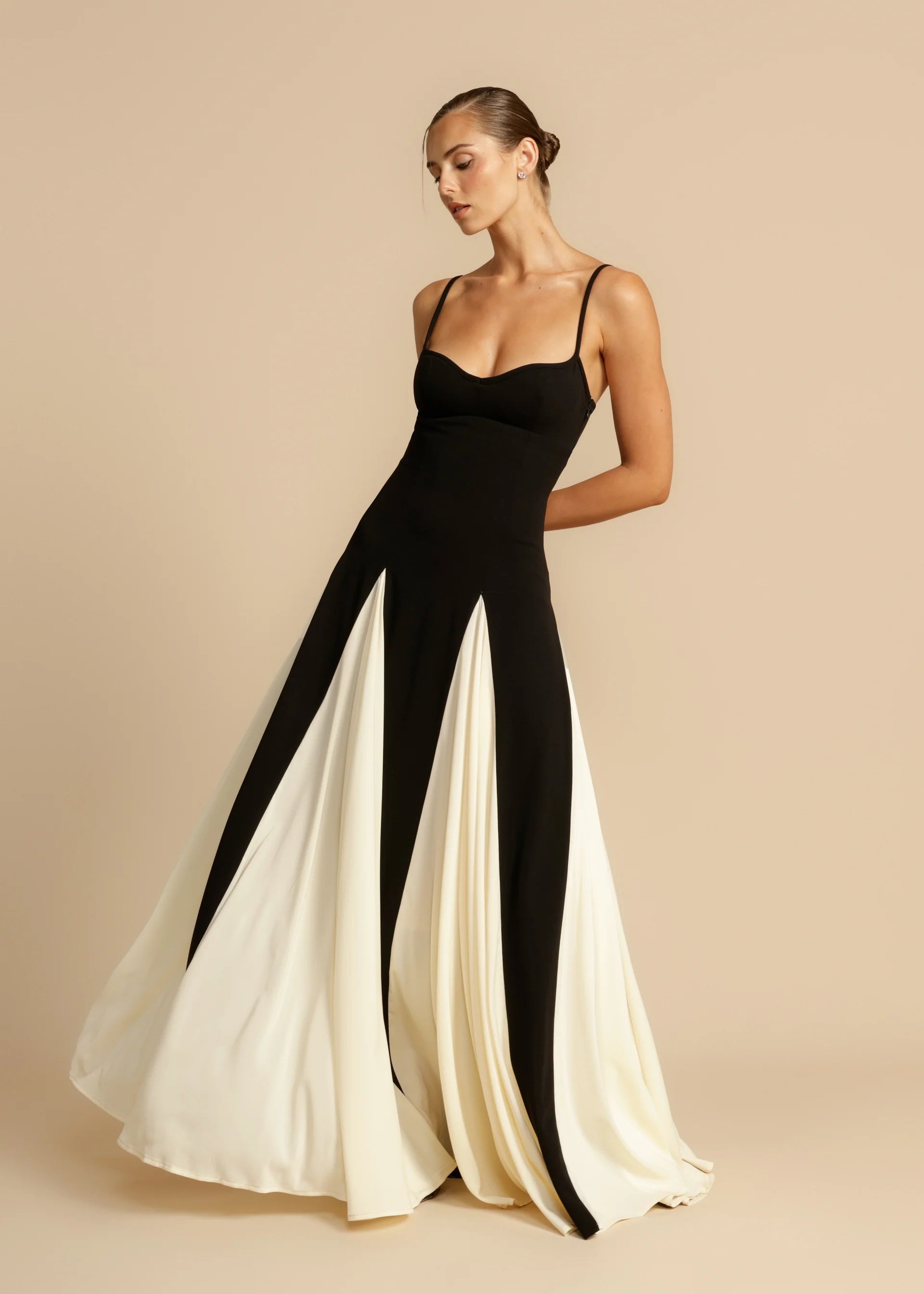 Aveline | Contrast Gown
