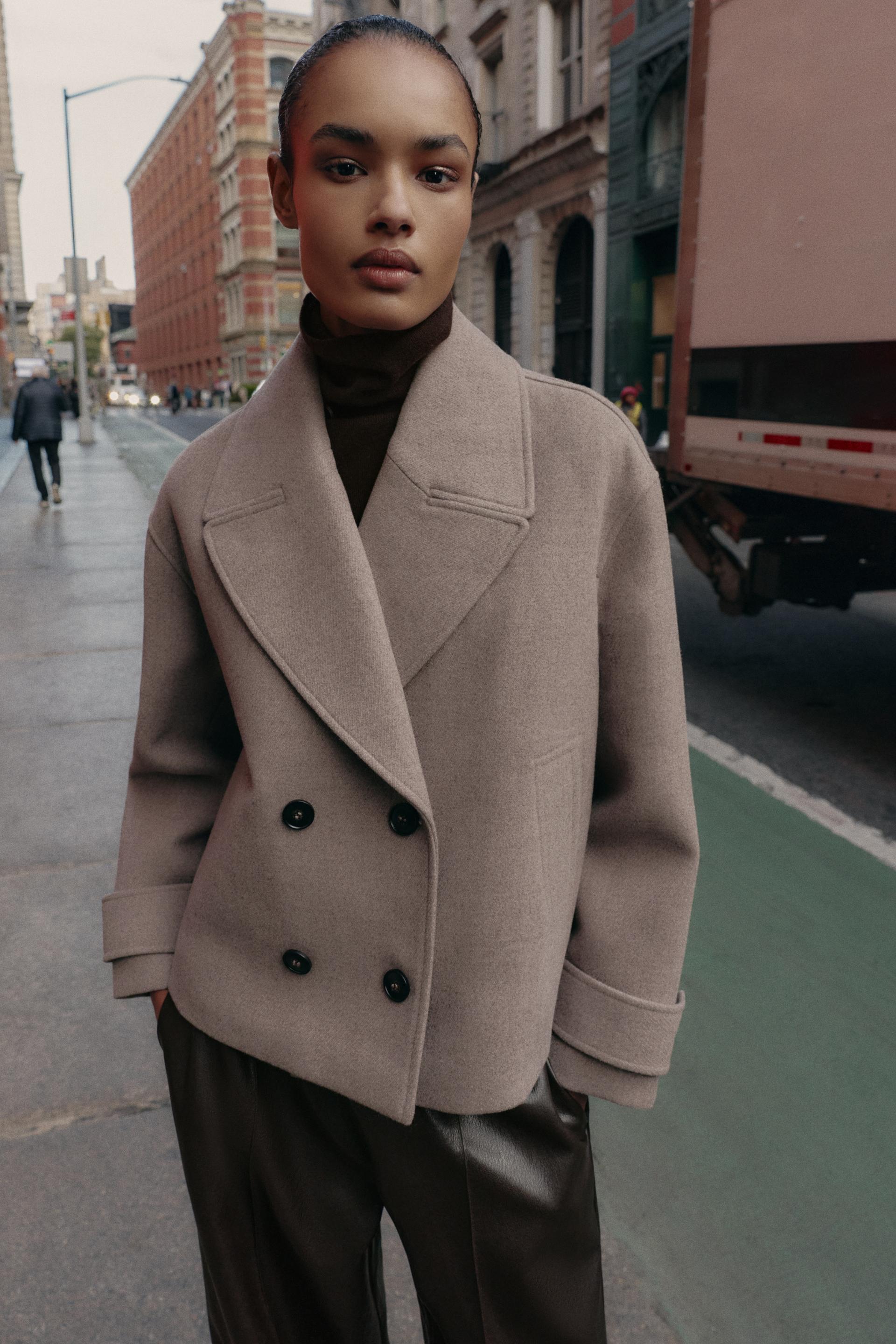 Amara | Short Wool Coat