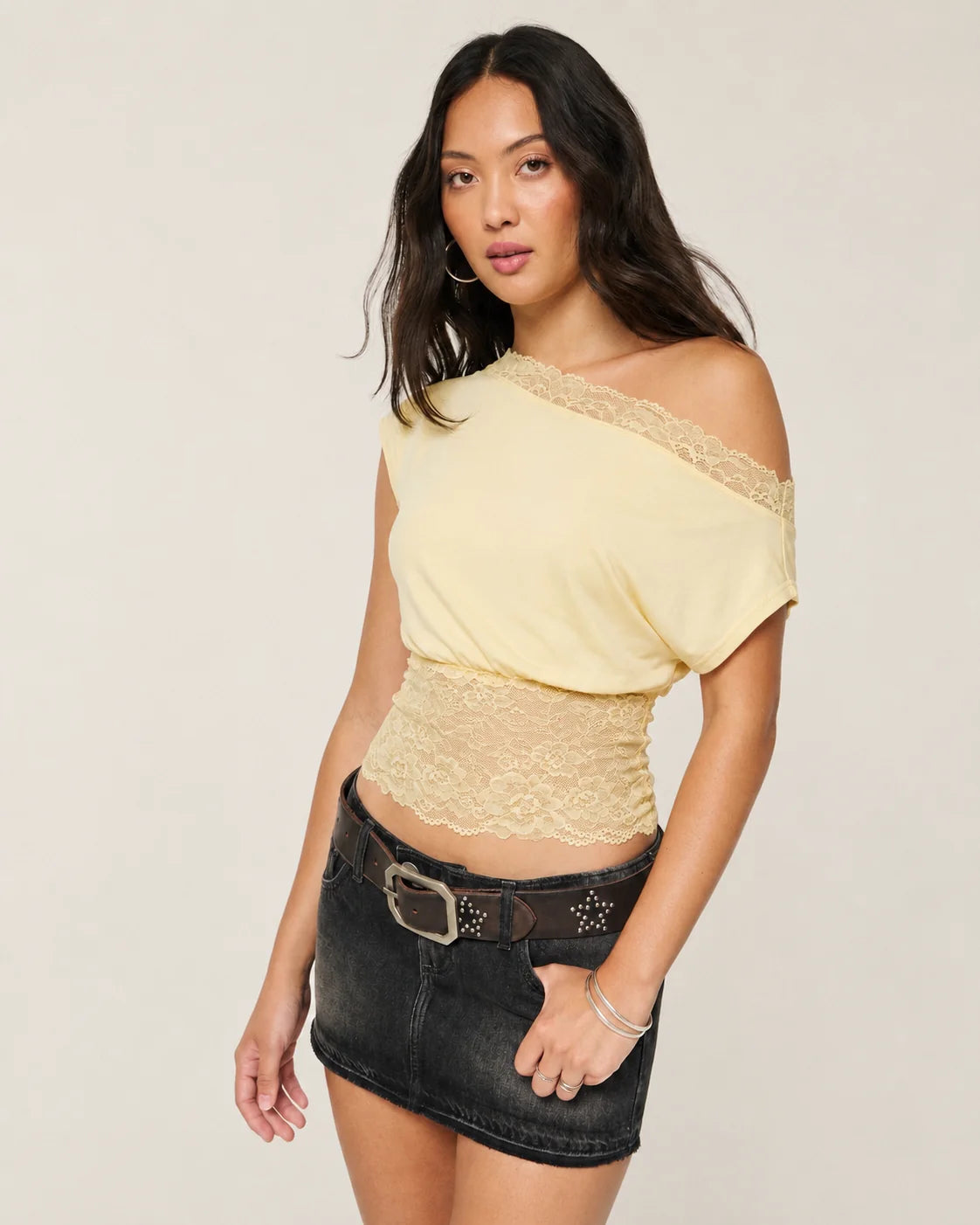 Elina | Lace-Trim Top