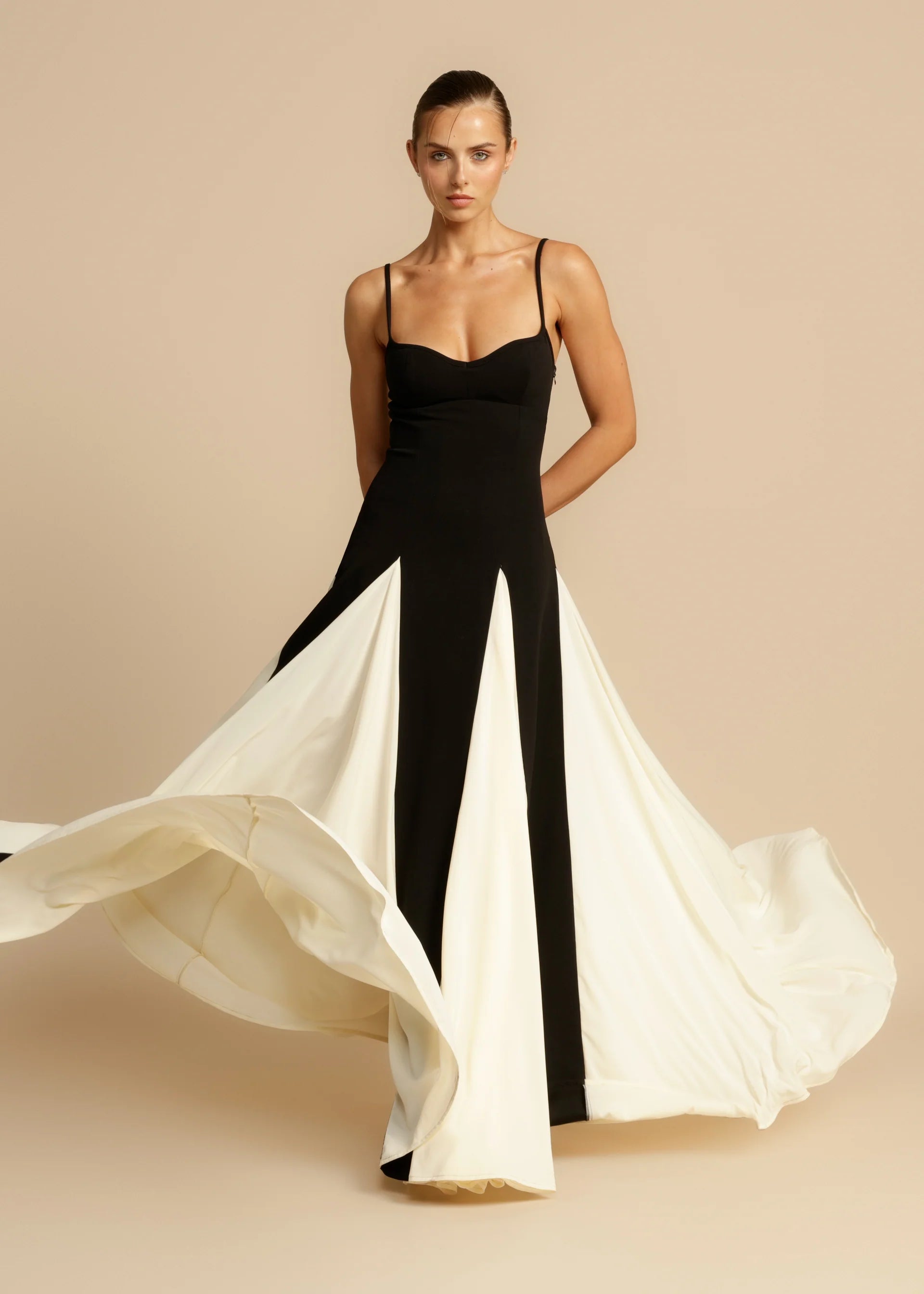 Aveline | Contrast Gown