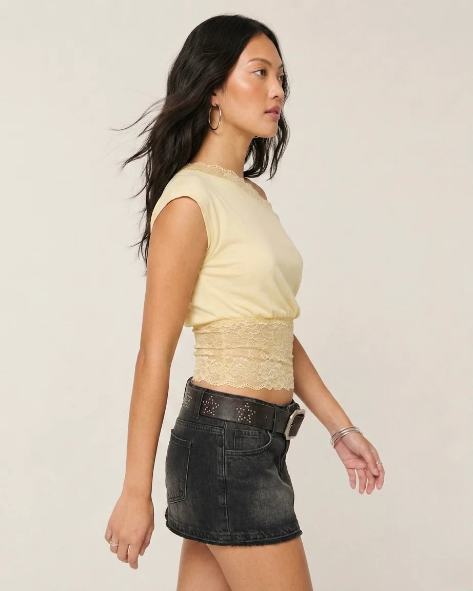 Elina | Lace-Trim Top