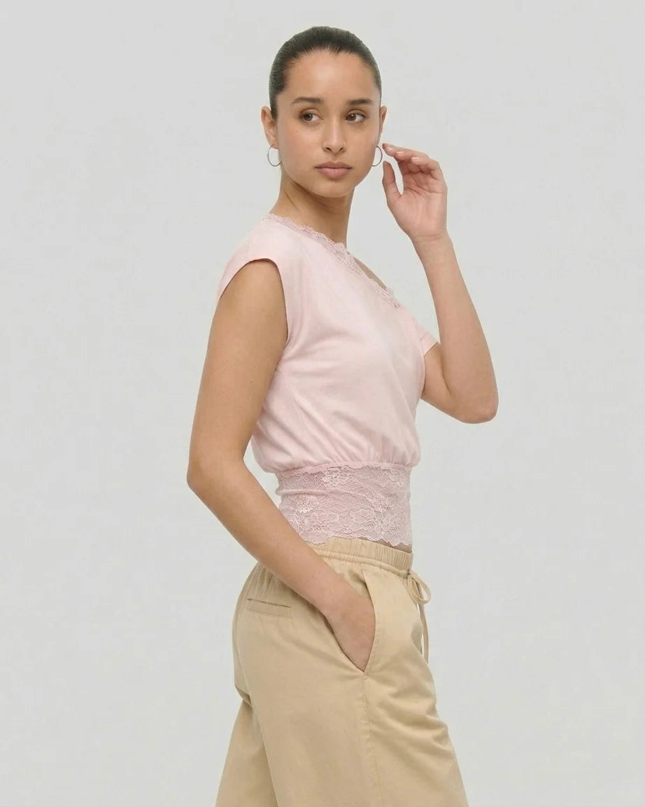 Elina | Lace-Trim Top
